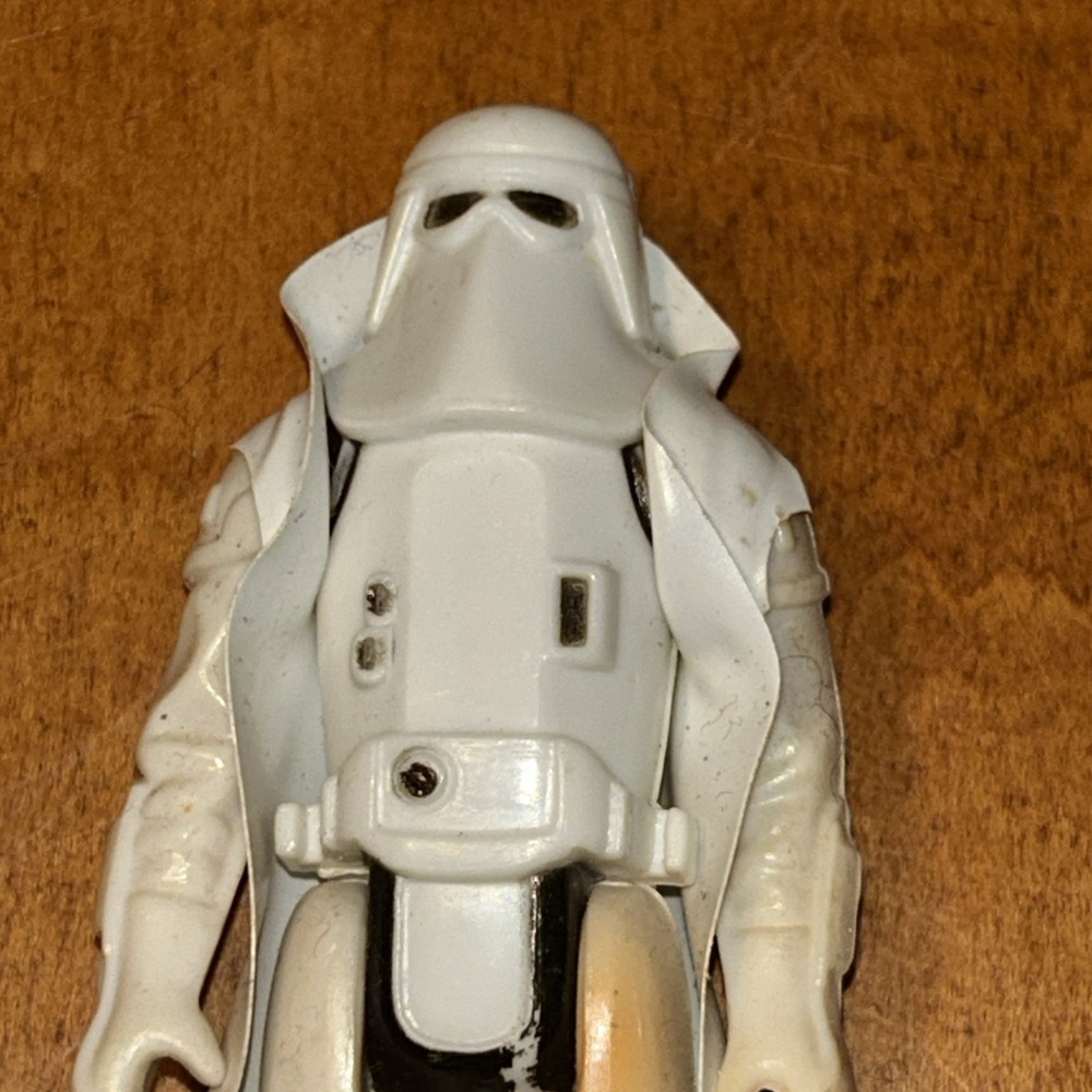 Vintage Star Wars Hoth Stormtrooper With Cape Authentic Kenner Figure 1980 - Picture 2 of 4